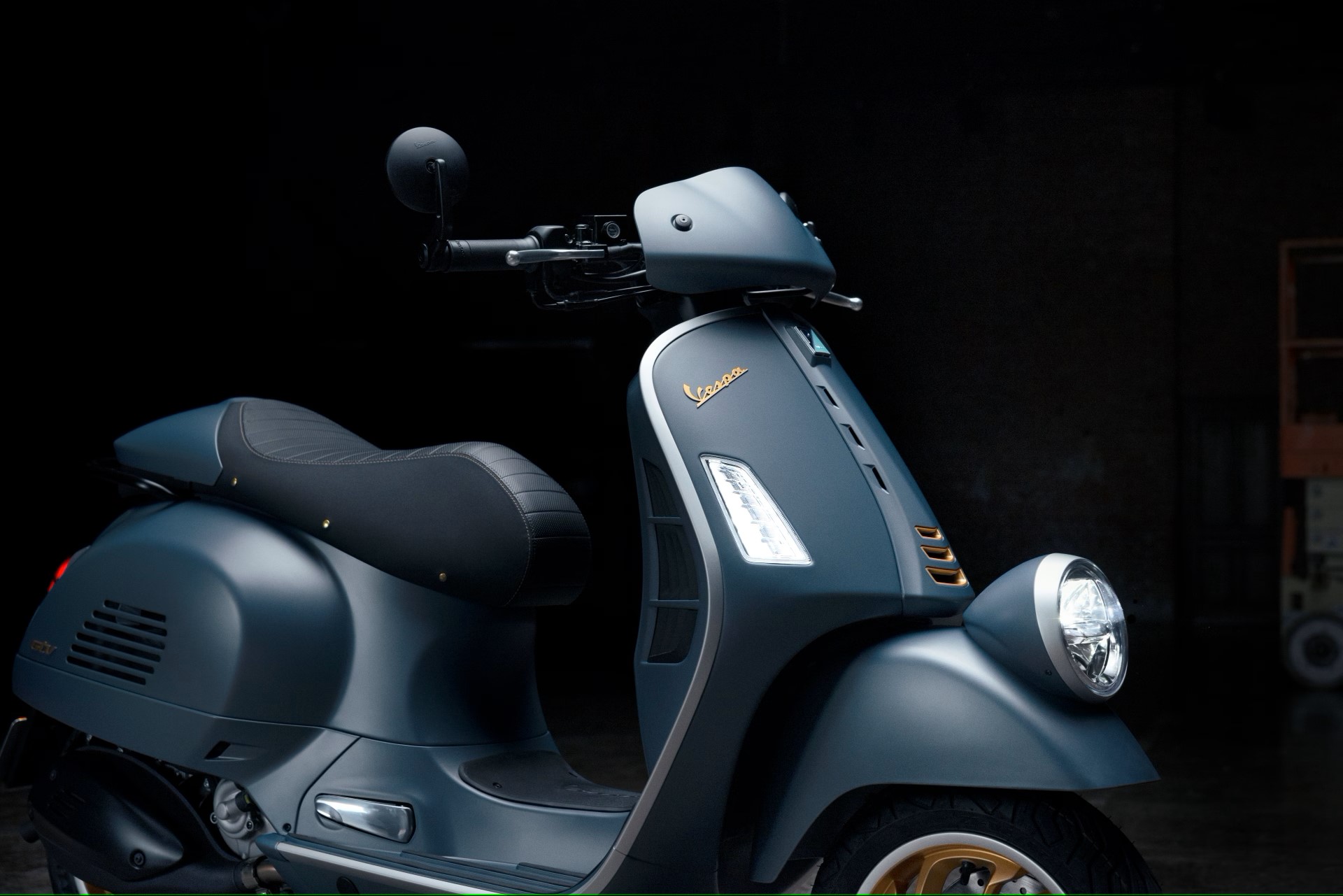Vespa Officina 8